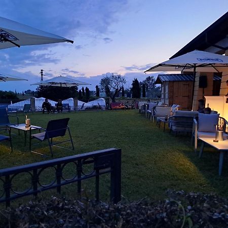 Resort Il Cigno Peschiera del Garda Exterior photo