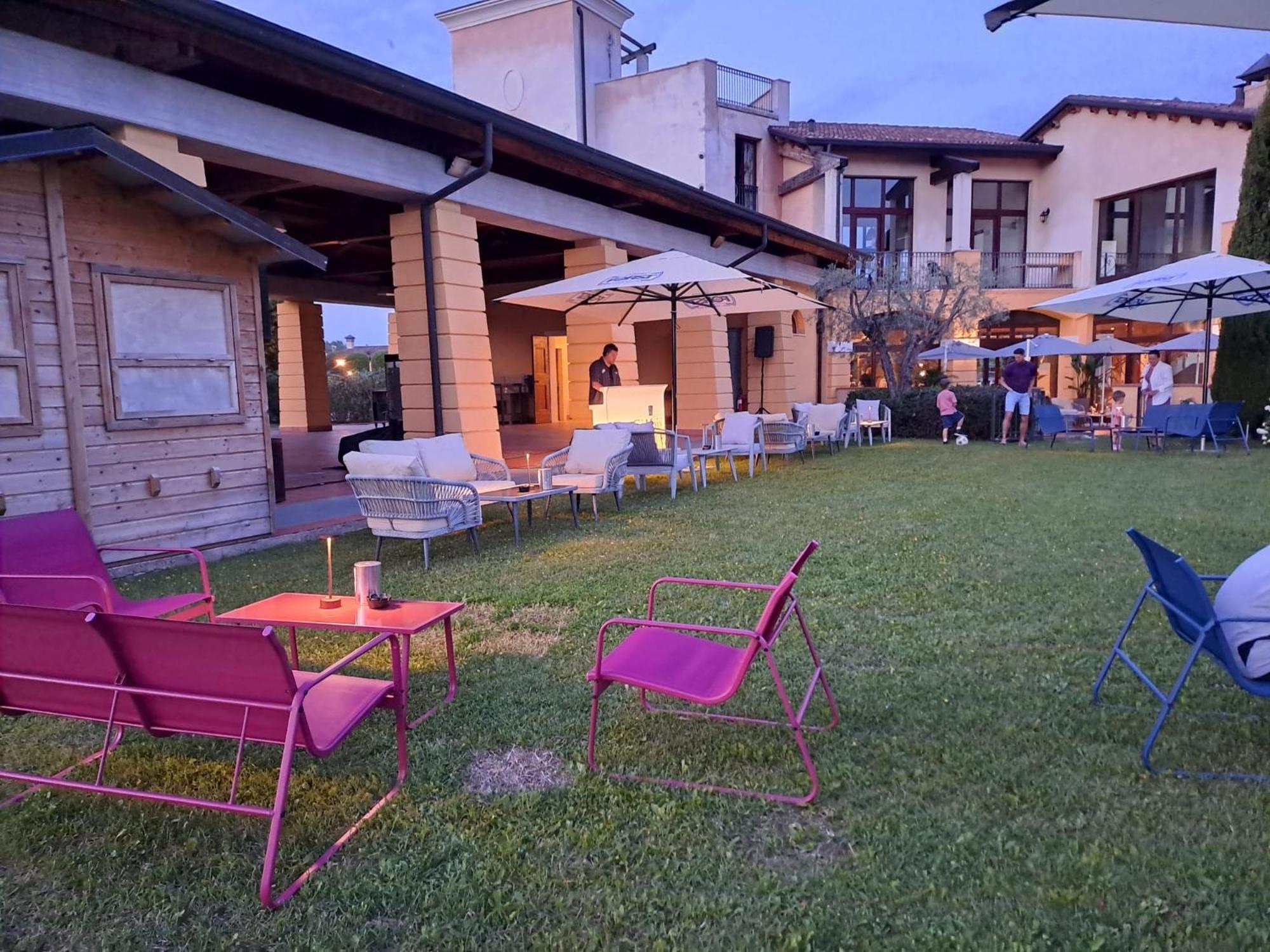 Resort Il Cigno Peschiera del Garda Exterior photo